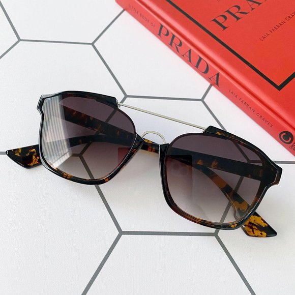 Flat Top Aviator Tortoiseshell Sunglasses - Picture 5 of 6